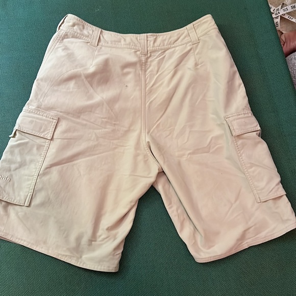 Mens Patagonia Hybrid shorts. Great for swimming - Picture 4 of 6